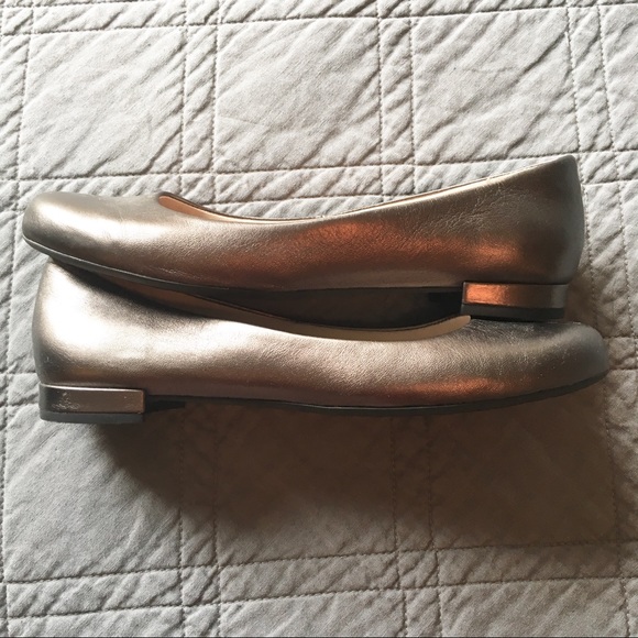Rockport Adiprene Silver Metallic Flats Size 8 - Picture 4 of 7